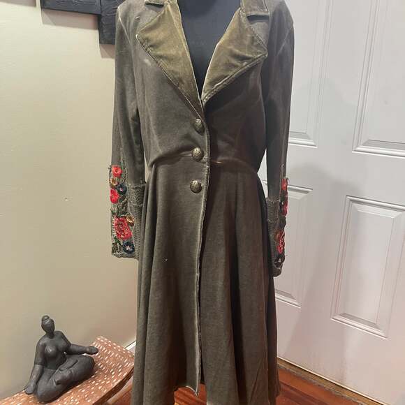 Aratta Silent Journey Jackets & Blazers - Aratta Silent Journey The Heart Of Autumn Velvet Floral Embroidered Duster Coat